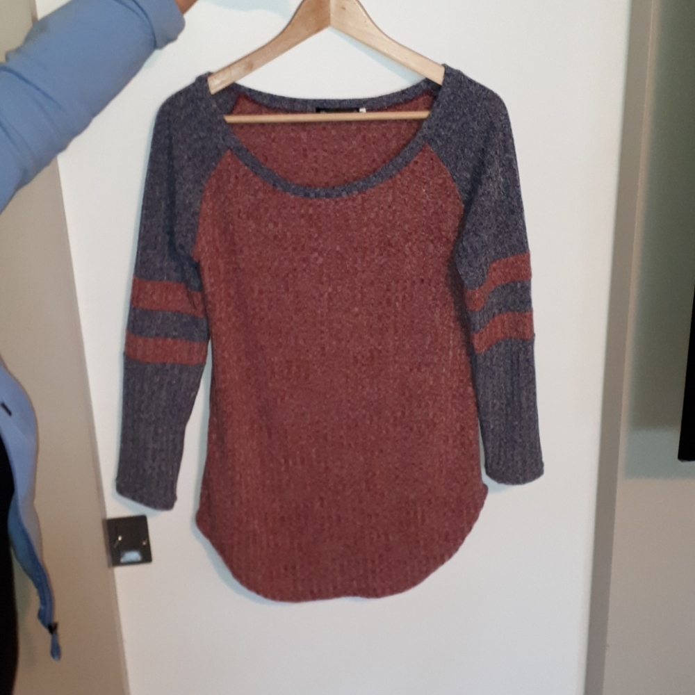 Heathered red/grey long sleeve